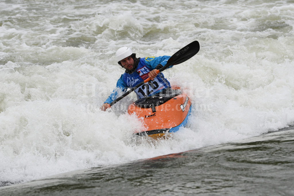 ICF CANOE FREESTYLE WORLD CUP 1 / PLATTLING | 2024 ICF CANOE FREESTYLE WORLD CUP 1 / PLATTLINGMen's Kayak Surface Final Sieger Harry PRICE (Great Britain) #126  - Realisiert mit Pictrs.com