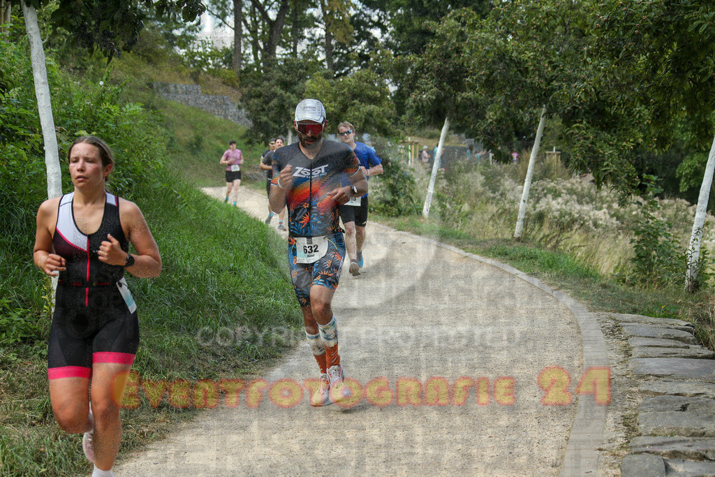250824_1432_EX1_6550 | Sportfotografie im Rhein-Sieg Kreis, Köln, Bonn, NRW, Rheinland Pfalz, Hessen, etc. Unser Tätigkeitsfeld umfasst den Laufsport vom Volkslauf über den Marathon, Duathlon, Triathon bis zum Ultralauf wie Kölnpfad Ultra oder Schindertrail.