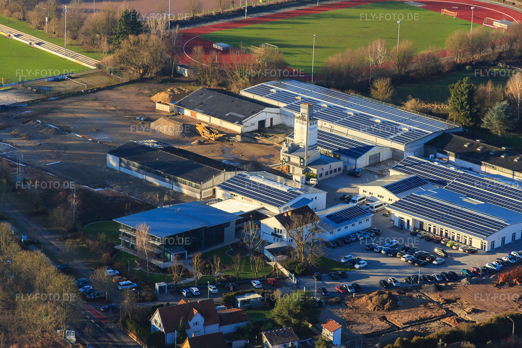 Luftbild: Quartier Lanzet von Süden mit Hagebau Kompakt - Gillet Baustoffe GmbH in Herxheim bei Landau im Bundesland Rheinland-Pfalz in Deutschland. Foto: IMG_076478.jpg vom 05.01.2015 durch Werner Riehm/FLY-FOTO.deGillet Webseite