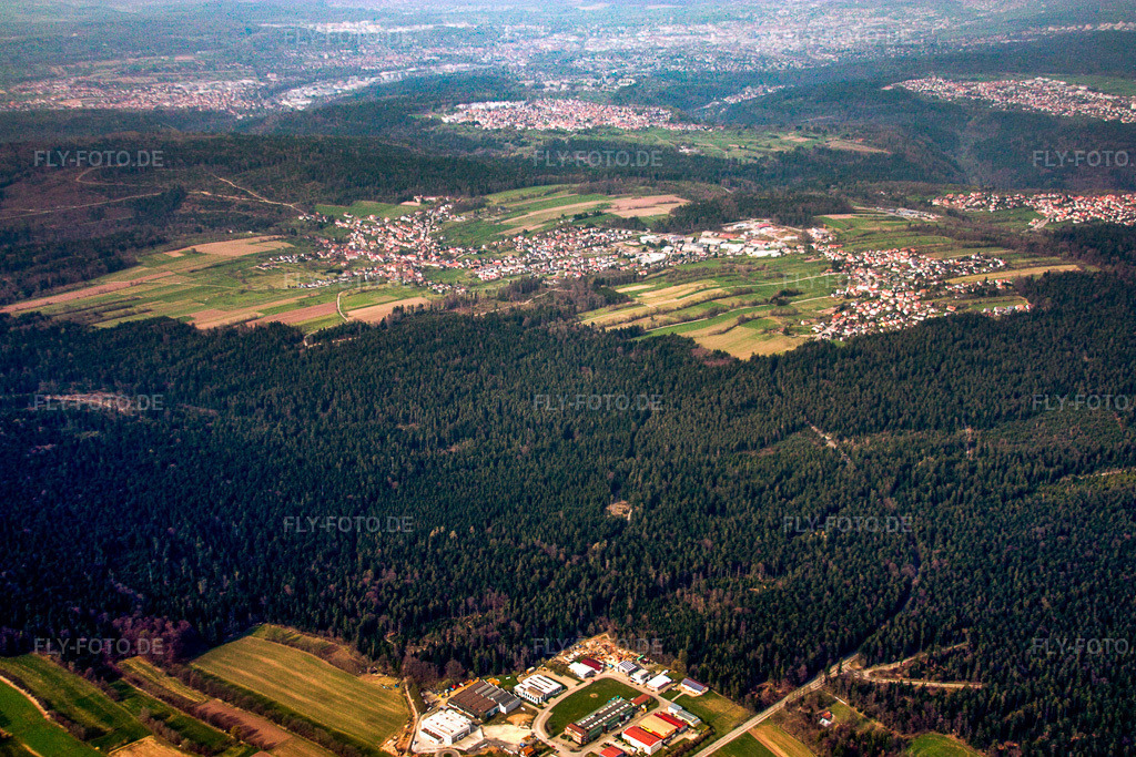 Luftbild: Ortsansicht von Süden in Engelsbrand im Bundesland Baden-Württemberg in Deutschland. Foto: IMG_17665.jpg vom 12.04.2009 durch Werner Riehm/FLY-FOTO.de