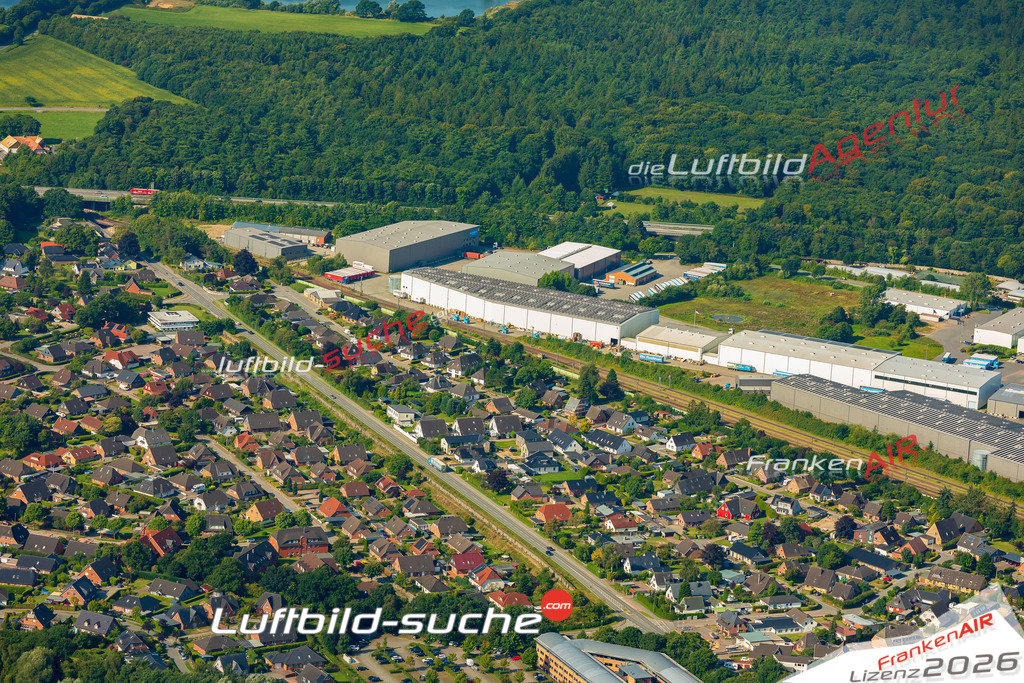 Weding Handewitt Bild- Das Luftbild wurde 2025 vom UL-Flugzeug heraus erstellt ( keine Drohne bzw. Drohnenaufnahme ) - Hochauflösende Luftaufnahme -Nicht vergleichbar mit Google Maps oder Satelittenbilder- Die Geschenkidee !Mit Lizenz und Bildrechte bestellbar - CC