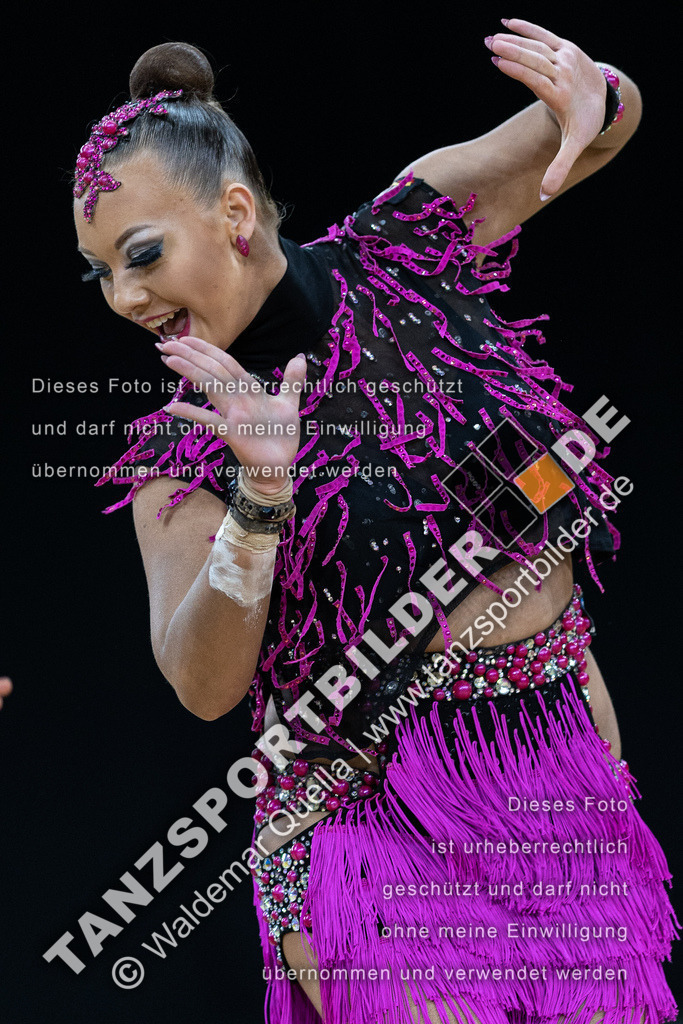 20230226-12719 | Hier finden Sie Tanz Bilder vom Latein und Standard Formationen tanzen. Sportbilder vom Tanzsport. Schöne Fotos und von Weltmeisterschaft, Europameisterschaft, Bundesliga, Regionalliga, Oberliga und Landesliga sowie von GOC Stuttgart, DanceComp, WM Bremen