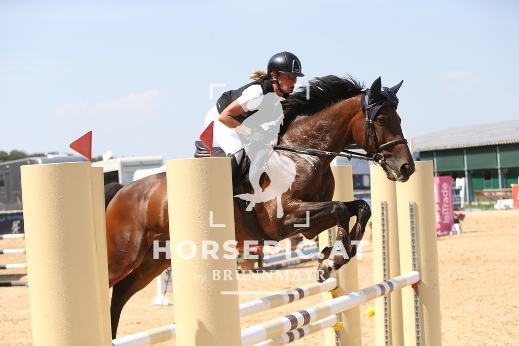 DL2Q1444 | Willkommen bei Brunnmayr - Design & Fotografie – Ihrem Spezialisten für Reitturniere und Pferdeveranstaltungen in Oberösterreich, Salzburg und Bayern! Seit über 17 Jahren sind wir leidenschaftlich dabei.