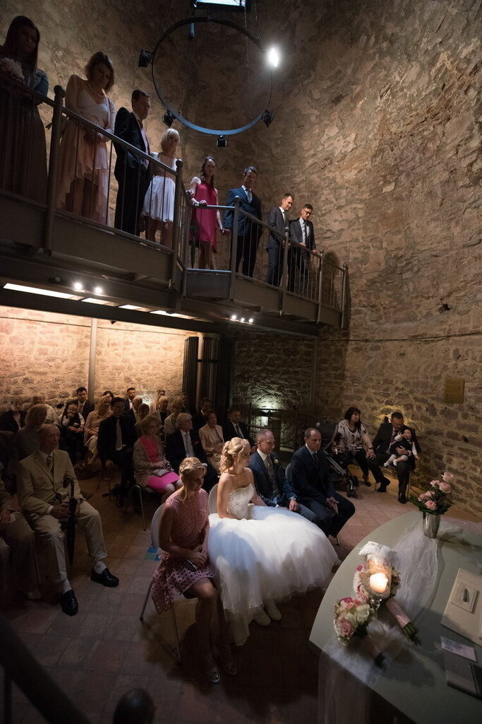 Hochzeit_Trauung_169 | Mein Name ist Arkadius. Ich fotografiere Ihre Hochzeit in Frankfurt und im Umkreis von 200 km. Als Fotograf bin ich noch bekannt im Bereich Business- und Modefotografie.