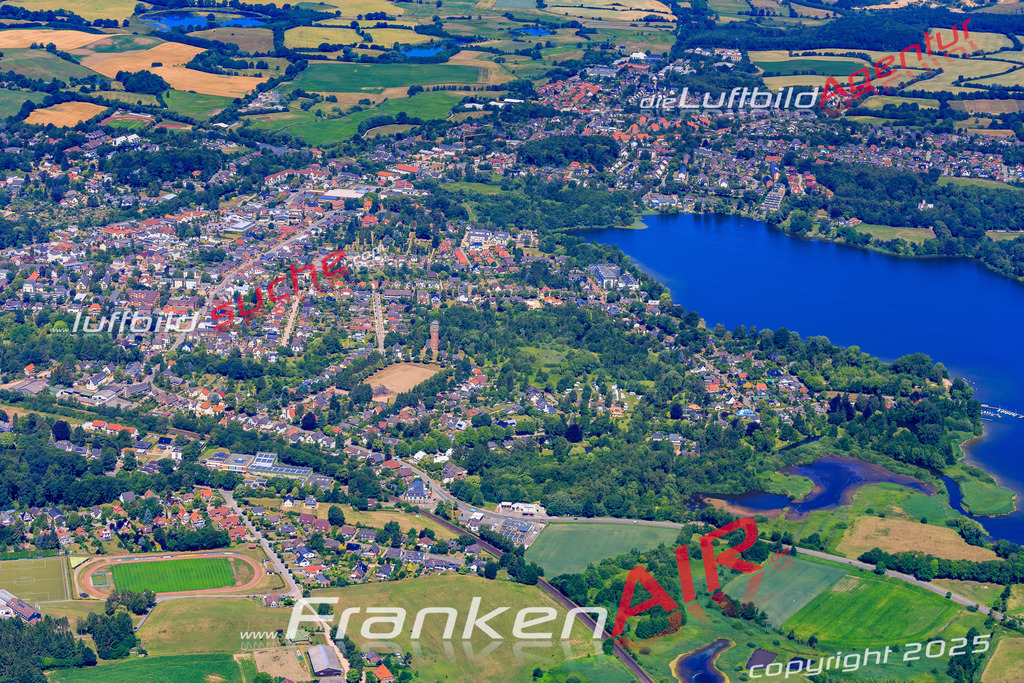 aktuelles Luftbild von  Malente - Luftaufnahme wurde 2018 von https://frankenair.de mittels Flugzeug (keine Drohne) erstellt.