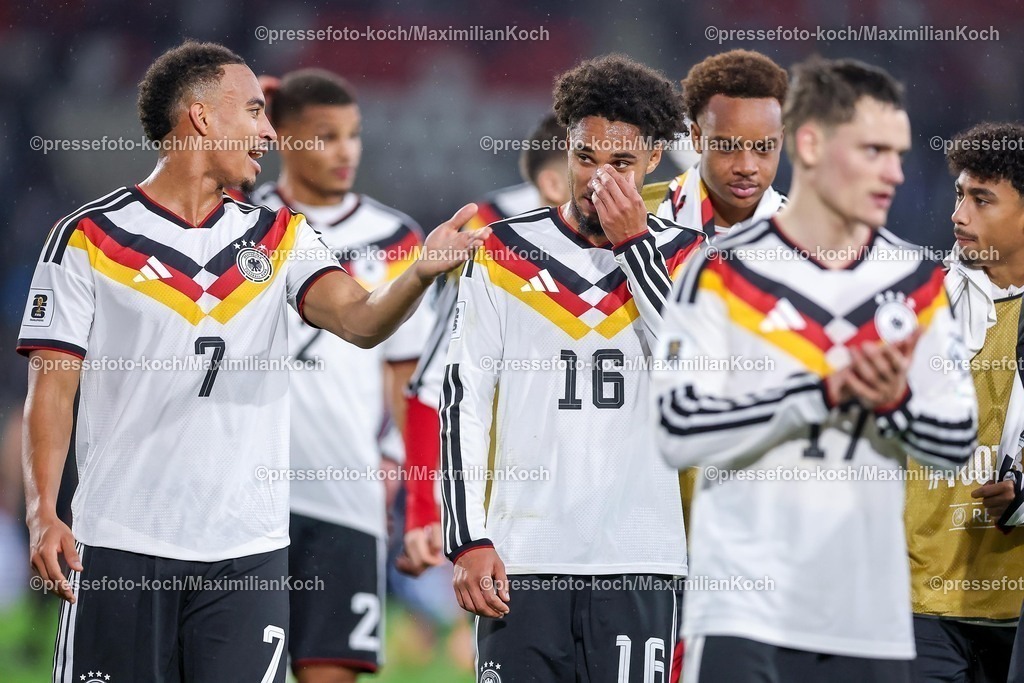 DFB14112501146 | 14.11.2025, Fußball, Länderspiel, WM-Qualifikation Europa, Deutschland - Luxemburg, Stade de Luxembourg (Croix de Gasperich, Luxemburg), 9. Spieltag, Saison 2025 2026: Jamie Leweling (GER #07) Kevin Schade (GER #16) Florian Wirtz (GER #17)  Regulations prohibit any use of photographs as image sequences and or quasi-video.
