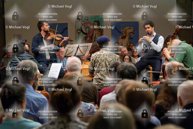 TAM25_K.03__Michael-Vogl_019_4395 | Tage Alter Musik Regensburg K.03 Städtische Galerie im Leeren Beutel The Tunelanders (Tuneland/Schweiz) Die Musikszene in den Dubliner Wirtshäusern und Musiksalons des 18. JahrhundertsEnglische, Schottische und Irische Volksmelodienin barocken Variationen Foto: Michael Vogl