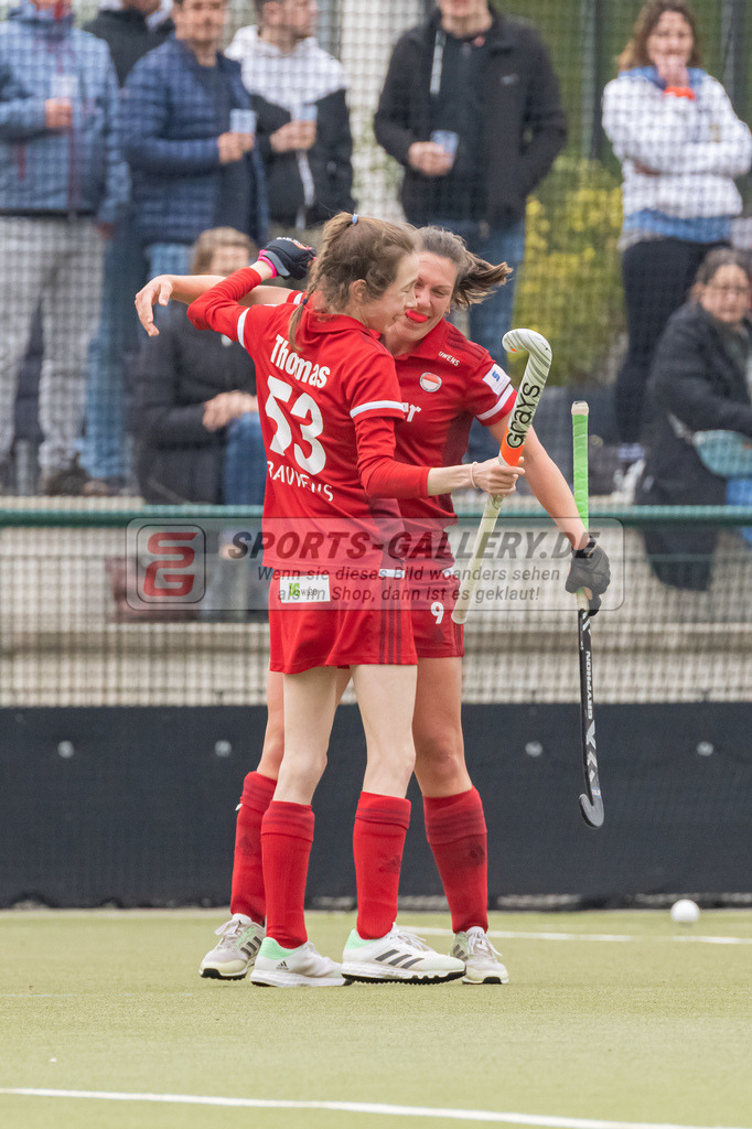 HK_20230416_107088 | 1. Bundesliga Damen Düsseldorfer HC - Rot-Weiss Köln am 16.4.2023 DHC Düsseldorf, Düsseldorf , Lea Thomas ( Rot-Weiss Köln #35 ) , Rebecca Grote ( Rot-Weiss Köln #9 )