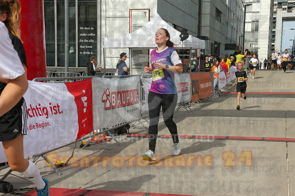 250920_1331_EX1_5222 | Sportfotografie im Rhein-Sieg Kreis, Köln, Bonn, NRW, Rheinland Pfalz, Hessen, etc. Unser Tätigkeitsfeld umfasst den Laufsport vom Volkslauf über den Marathon, Duathlon, Triathon bis zum Ultralauf wie Kölnpfad Ultra oder Schindertrail.