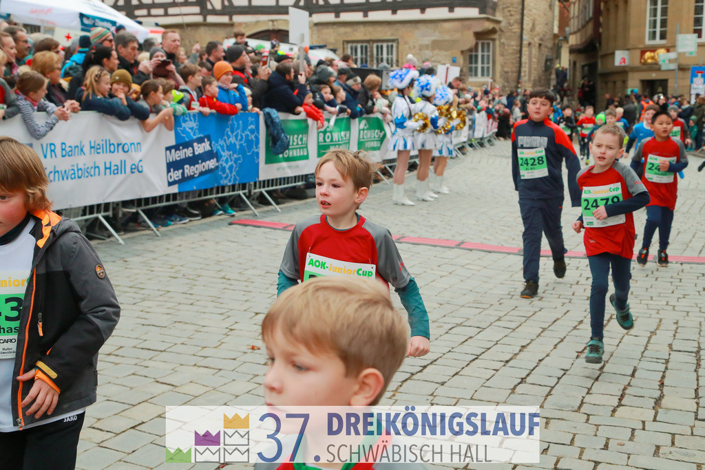 AOK JuniorCup 400m | 3Koenigslauf 2023 - Realisiert mit Pictrs.com