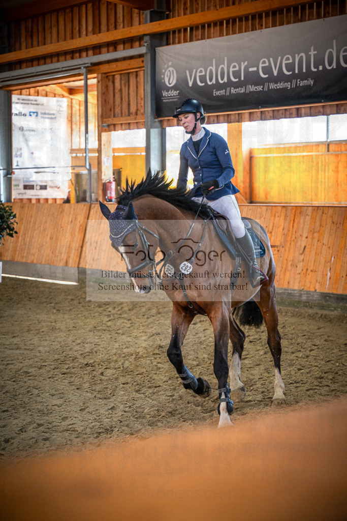 DOS_2169 | Entdecke hochwertige Reitturnierfotos von Foto Oger. Professionell, emotional und authentisch – jetzt Lieblingsmomente im Shop bestellen.Deutschlandweite Turnierfotografie. - Realisiert mit Pictrs.com