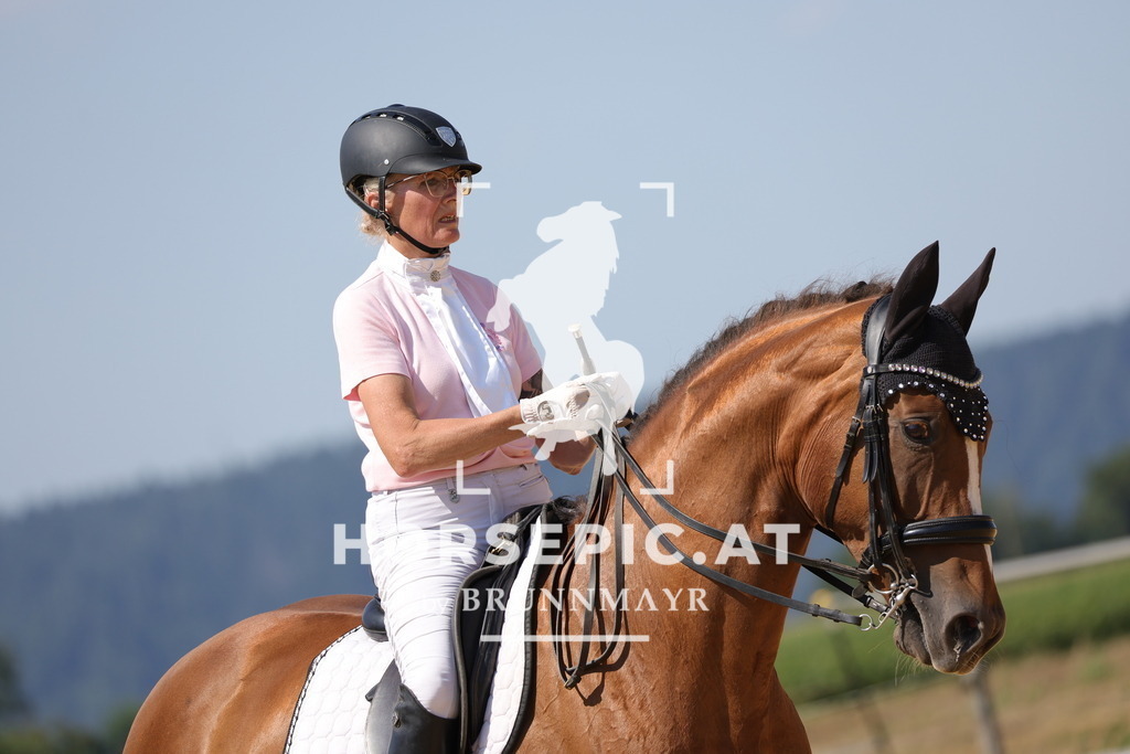0P6A7590 | Willkommen bei Brunnmayr - Design & Fotografie – Ihrem Spezialisten für Reitturniere und Pferdeveranstaltungen in Oberösterreich, Salzburg und Bayern! Seit über 17 Jahren sind wir leidenschaftlich dabei.