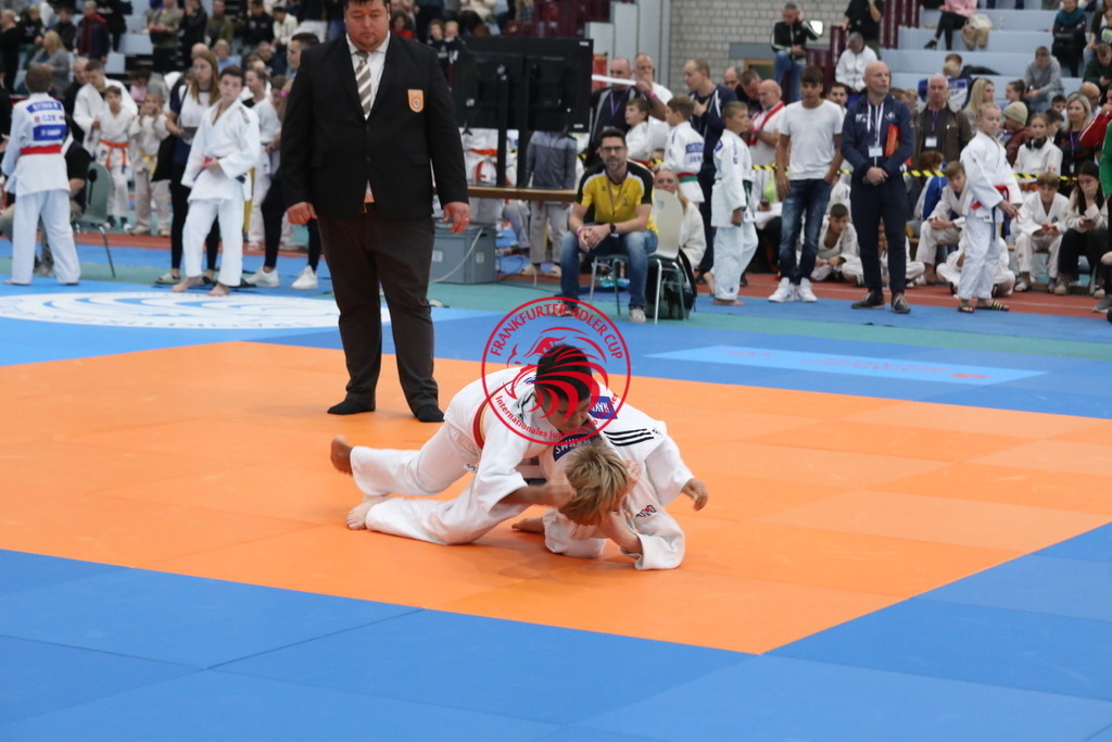 1J7A2518 | Fotos vom Adler Cup - Pictures from Adler Cup

Hier findet Ihr alle Eindrücke und großen Momente der Adler Cup Wochenenden. Here you will find all impressions and great moments of the Adler Cup weekends. - Realisiert mit Pictrs.com