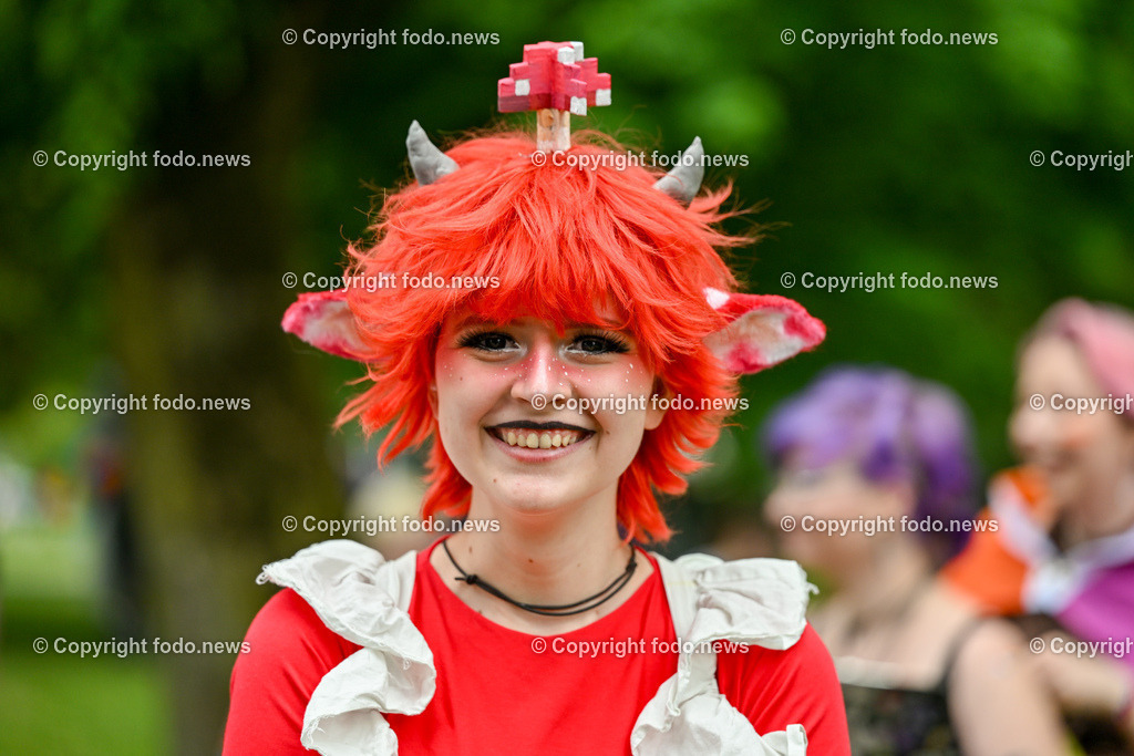 Linzpride 2023_ 24.06.2023-7 | 24.06.2023, Linz, AUT, Linzpride 2023, im Bild Teilnehmer an der Linzpride 2023