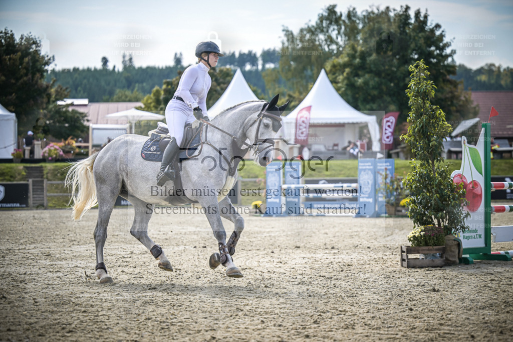DOS_7732 | Entdecke hochwertige Reitturnierfotos von Foto Oger. Professionell, emotional und authentisch – jetzt Lieblingsmomente im Shop bestellen. - Realisiert mit Pictrs.com