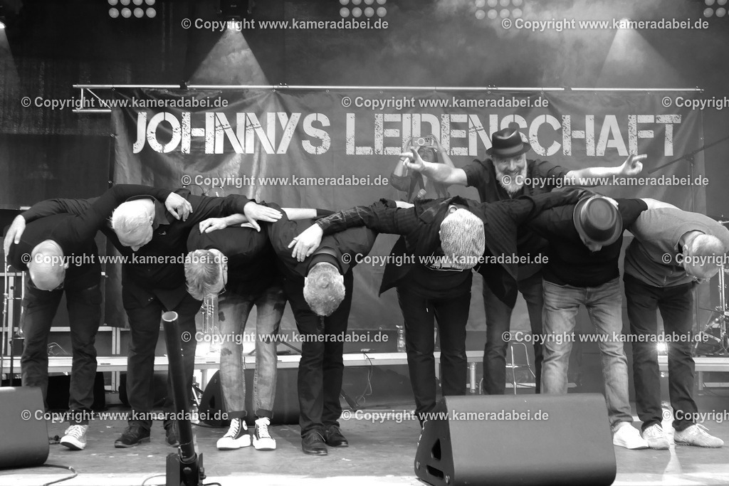 29.08.2025 Johnnys Leidenschaft bei den DIN Tagen 2025 | 29.08.2025 Johnnys Leidenschaft gibt auf der Altmarktbühne in Dinslaken bei den DIN Tagen 2025 ein Konzert. - Realisiert mit Pictrs.com