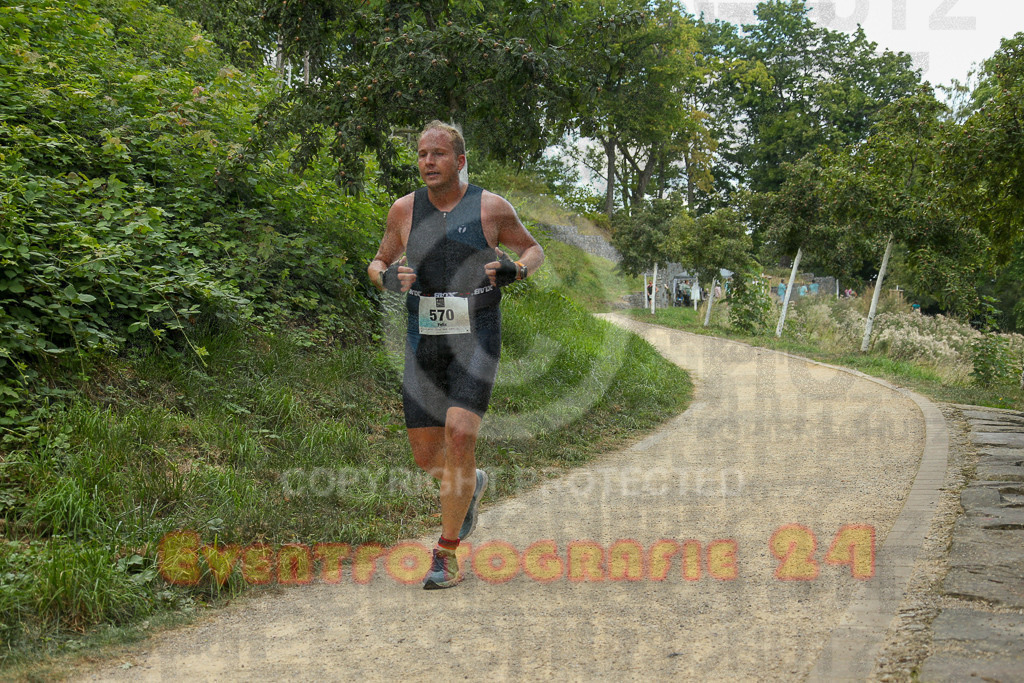 250824_1423_EX1_6022 | Sportfotografie im Rhein-Sieg Kreis, Köln, Bonn, NRW, Rheinland Pfalz, Hessen, etc. Unser Tätigkeitsfeld umfasst den Laufsport vom Volkslauf über den Marathon, Duathlon, Triathon bis zum Ultralauf wie Kölnpfad Ultra oder Schindertrail.
