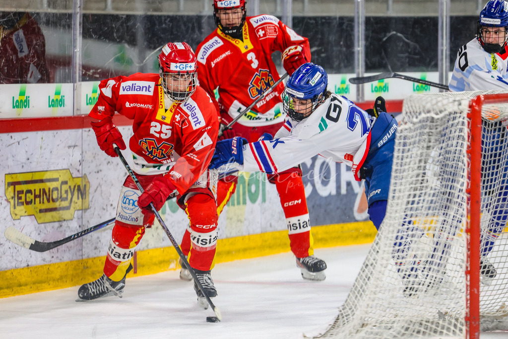 U18_EHCB vs EHCK_wb20260308-0917 | Sportbilder, Sportfotograf, Hochzeits- und Eventfotografin, Flugshows, Portraits und Tiershooting, Aviation, Downhill, Nationalleague, Swissleague, International