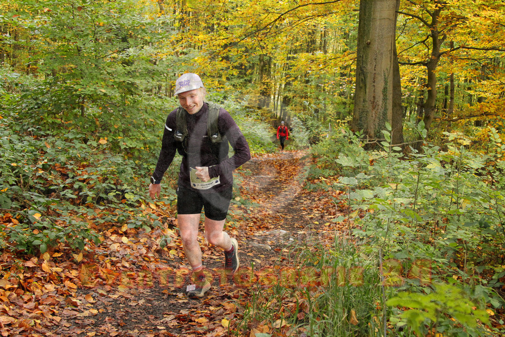 251026_1245_EV4_5752 | Sportfotografie im Rhein-Sieg Kreis, Köln, Bonn, NRW, Rheinland Pfalz, Hessen, etc. Unser Tätigkeitsfeld umfasst den Laufsport vom Volkslauf über den Marathon, Duathlon, Triathon bis zum Ultralauf wie Kölnpfad Ultra oder Schindertrail.