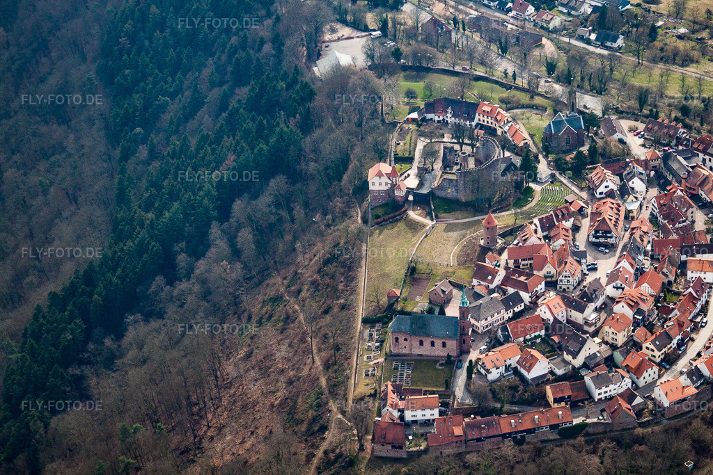 Luftbild: Burgfeste und Kirche im Ortsteil Dilsberg in Neckargemünd im Bundesland Baden-Württemberg in Deutschland. Foto: IMG_37979.jpg vom 12.03.2011 durch Werner Riehm/FLY-FOTO.de