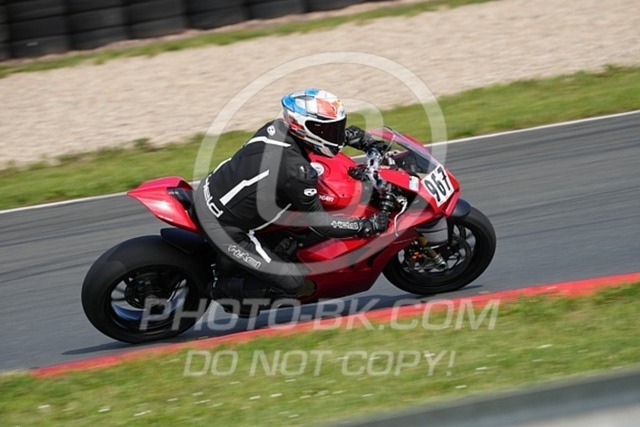 2024_06_21_PBK_13879 | Sportfotografie; SlowMotion; Video; Rennstrecke; Hafeneger; Speer; Racing; RSE; BMW; CBO; Trackday; Motorsportarena; Hockenheimring; Brno; Most; Barcelona; Valencia