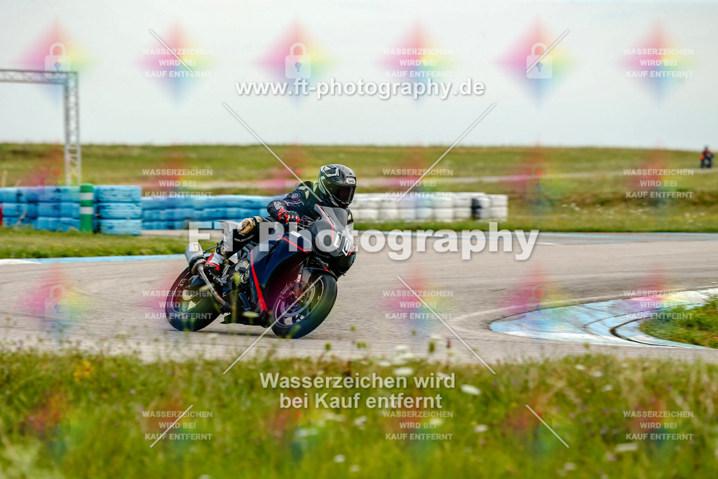 Chambley Juli-0033 | Hier findet Ihr Bilder von Touristenfahrten auf der Nürburgring Nordschleife oder von anderen Veranstaltungen die ich besucht habe. Viel Spass beim Durch Schauen 