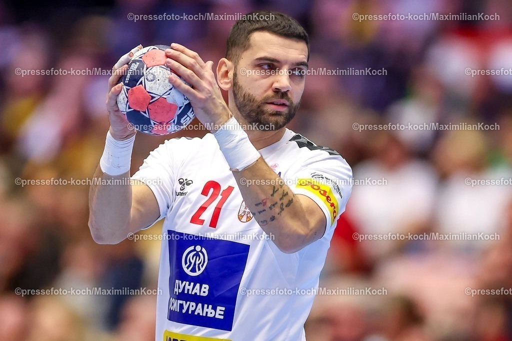EHF15012601028 | 15.01.2026, Handball, Men's EHF EURO 2026, Spanien - Serbien, Jyske Bank Boxen in Herning, Dänemark, Preliminary Round:  Vanja Ilic (Serbien #21) 