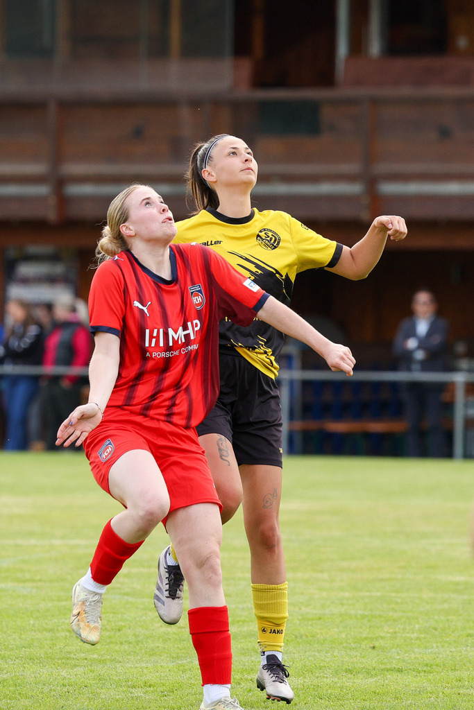 Fußball I FRAUEN I Saison 2025-2026 I Freundschaftsspiel I SGM Ebnat-Waldhausen - 1FC Heidenheim 1846 2 I_250823_3260 | Fotopresso – Sportfotografie in Heidenheim & Umgebung. Professionelle Sportfotografie für unvergessliche Momente. Dynamische Action-Shots, emotionale Szenen & hochwertige Bilder. - Realisiert mit Pictrs.com