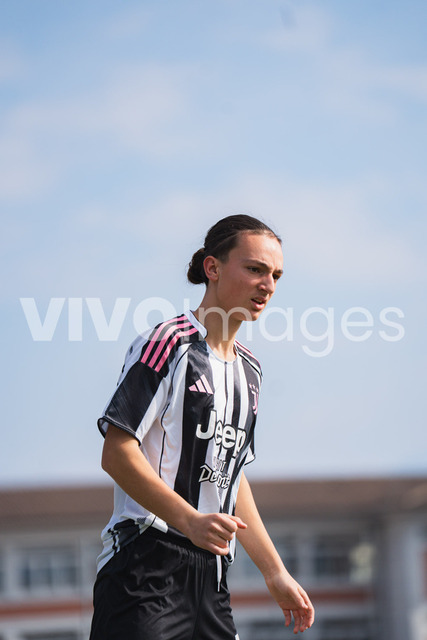 juv_lut_fmachado-0032 | Images from the Juniors B match between Juventus Academy and FC Lutry, played on 18 March 2026 in Lutry, Switzerland, featuring players, coaching staff and match action throughout the game.