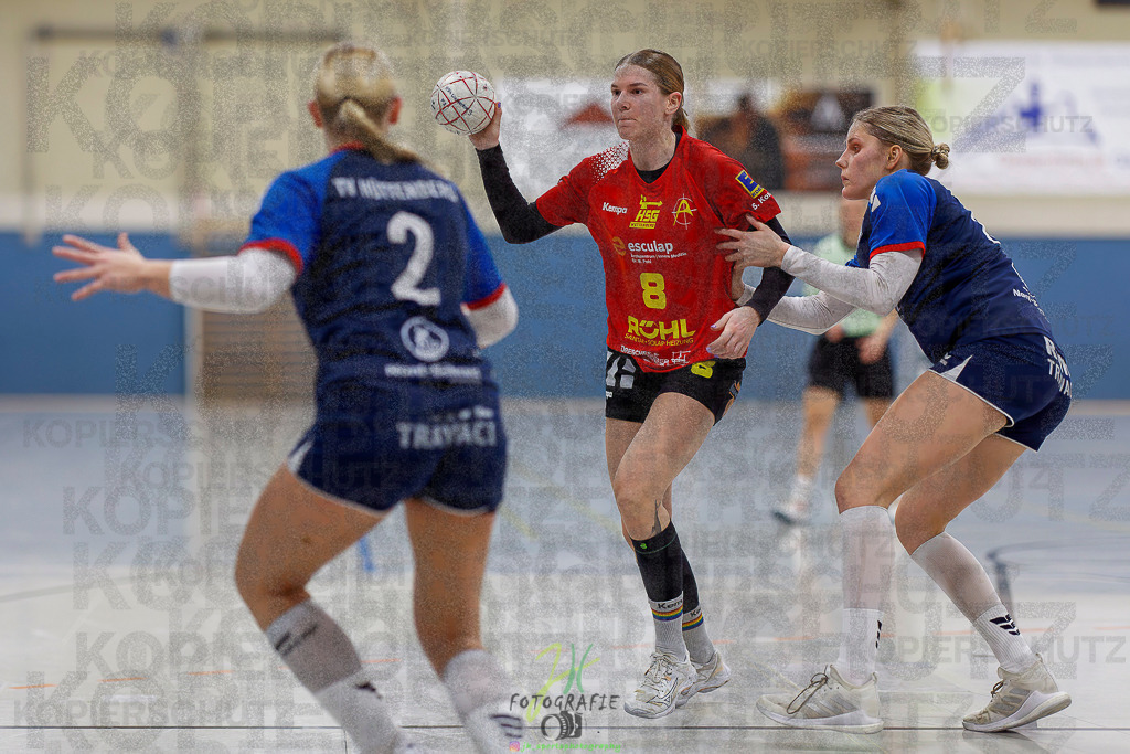 Frauen Regionalliga (HHV); HSG Wettenberg - TV Hüttenberg | Frauen Regionalliga (HHV); HSG Wettenberg - TV Hüttenberg am 06.12.2025 in Launsbach (Wettenberg) (Halle GS Launsbach (Wettenberg))Photo © 2025 - Jörg Heinrich - Realisiert mit Pictrs.com