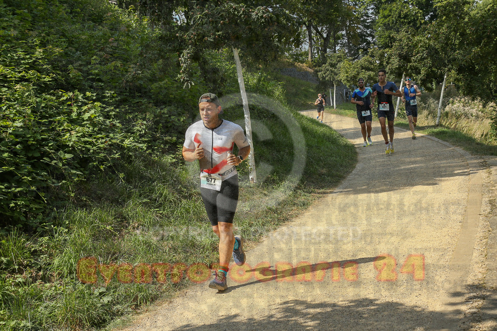 250824_1446_EX1_7492 | Sportfotografie im Rhein-Sieg Kreis, Köln, Bonn, NRW, Rheinland Pfalz, Hessen, etc. Unser Tätigkeitsfeld umfasst den Laufsport vom Volkslauf über den Marathon, Duathlon, Triathon bis zum Ultralauf wie Kölnpfad Ultra oder Schindertrail.