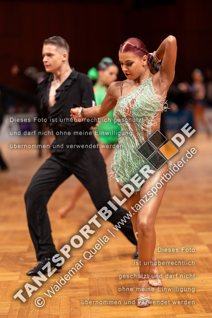 20230812-02640 | Hier finden Sie Tanz Bilder vom Latein und Standard Formationen tanzen. Sportbilder vom Tanzsport. Schöne Fotos und von Weltmeisterschaft, Europameisterschaft, Bundesliga, Regionalliga, Oberliga und Landesliga sowie von GOC Stuttgart, DanceComp, WM Bremen