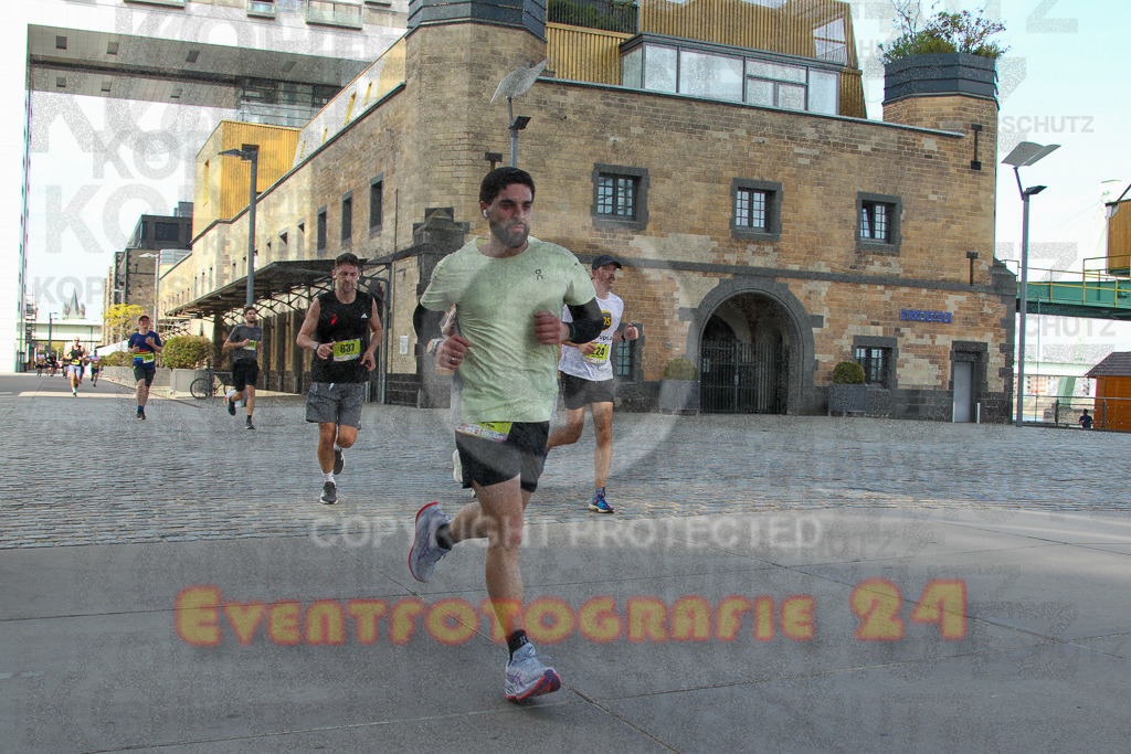 250920_1453_EV4_7378 | Sportfotografie im Rhein-Sieg Kreis, Köln, Bonn, NRW, Rheinland Pfalz, Hessen, etc. Unser Tätigkeitsfeld umfasst den Laufsport vom Volkslauf über den Marathon, Duathlon, Triathon bis zum Ultralauf wie Kölnpfad Ultra oder Schindertrail.