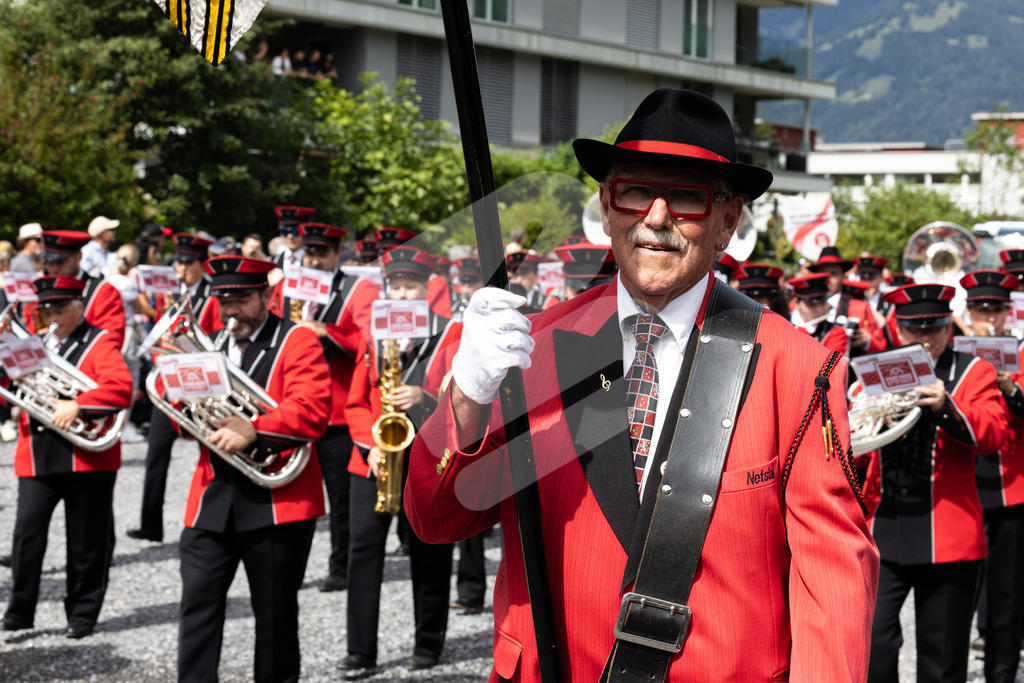 ESAF2025_Freitag_4088 | Die Schwinger des Schwyzer Kantonalen Schwingerverbandes: Fotos, die Dynamik und Leidenschaft festhalten, sowie emotionale Momente aus dem traditionellen Schwingsport zeigen. - Realisiert mit Pictrs.com