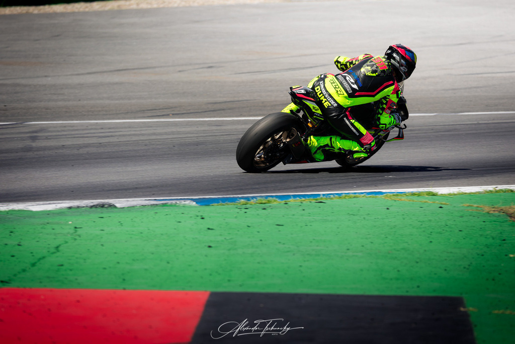 Ducati Trackday Hockenheimring 2026 | Entdecken Sie die faszinierende Welt von Alexander Tschuncky Arts: Kreative Fotografie, atemberaubende Automobilkunst und hochwertiger Bilderdruck. Lassen Sie sich inspirieren! - Realisiert mit Pictrs.com