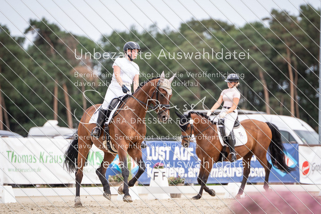 LR263_SD_00235 | saradresslerfotografie - Realisiert mit Pictrs.com