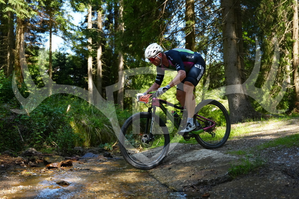 FC101621 | Fotogalerie der Treibjagd im Dunkelwald - Dein MTB Etappenrennen im Erzgebirge - Realisiert mit Pictrs.com