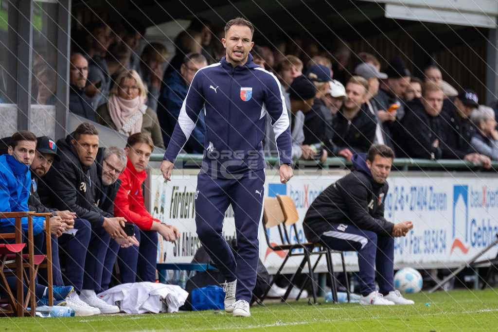 20251004_Picselweb-Fotografie_1R3_4030_web | Bezirkspokal Viertelfinale, SV Ahlerstedt/Ottendorf - SV Drochtersen/Assel II, Ergebnis 0:3. Foto: Jörg Struwe - picselweb.de - Realisiert mit Pictrs.com