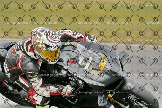 25bt05-0113 | markuskiefer.com - Realisiert mit Pictrs.com