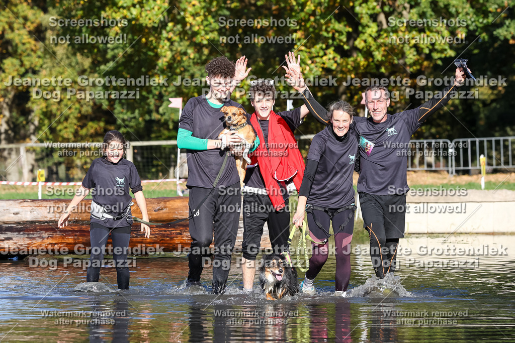 Dog Paparazzi - Strongdog 10-25-8959 | Dog Paparazzi Jeanette Grottendiek Fotografie & Videografie - Realisiert mit Pictrs.com