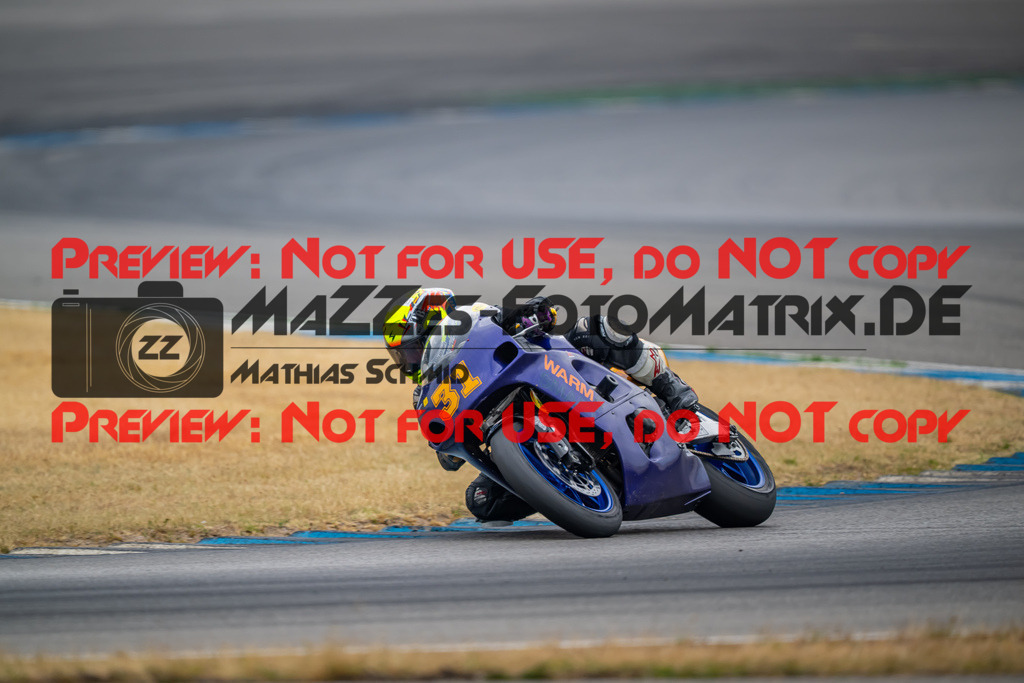 MaZZes-Fotomatrix-20260809-579599 | R1