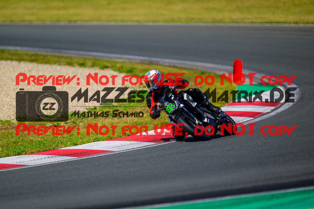 MaZZes_FotoMatrix_240725_6007705_6490 | GRUEN