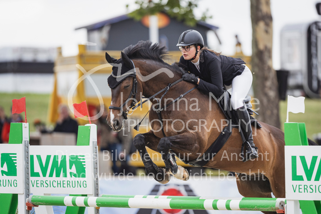 250711_BHO_L-SprmstAnf-1-234 | Deine schönsten Turniermomente als professionelle Fotos! Entdecke hochwertige Pferdesport-Fotografie im Online-Shop. Jetzt Fotos finden & bestellen!
