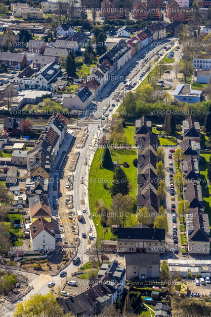 Witten220401142 | Luftbild, Baustelle mit Neugestaltung der Pferdebachstraße, Bahnübergang Ziegelstraße, Bebbelsdorf, Witten, Ruhrgebiet, Nordrhein-Westfalen, Deutschland