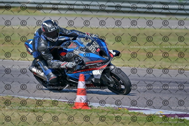 26BT02-0011 | markuskiefer.com - Realisiert mit Pictrs.com