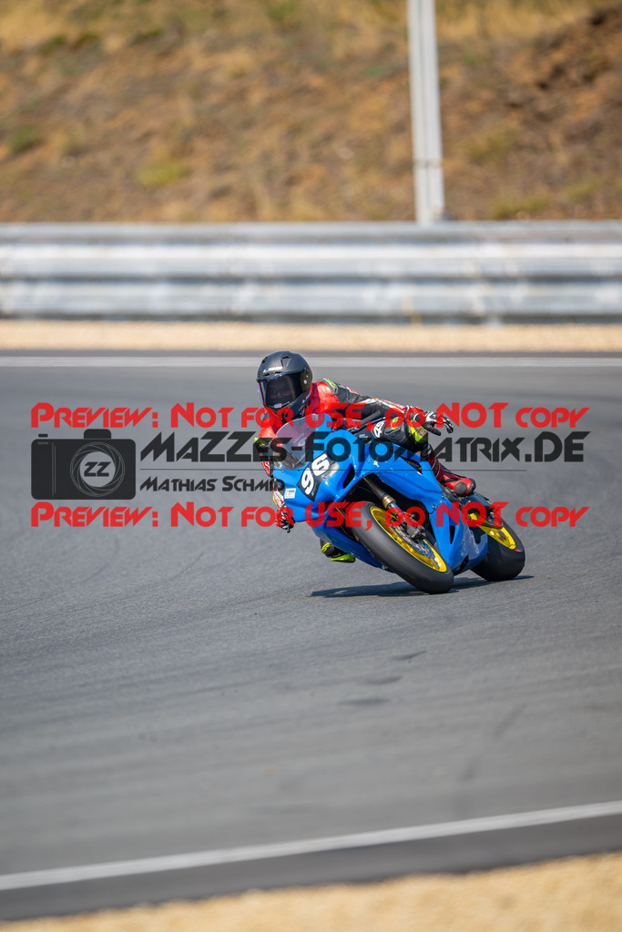 MaZZes-Fotomatrix-20260805-520809 | R1