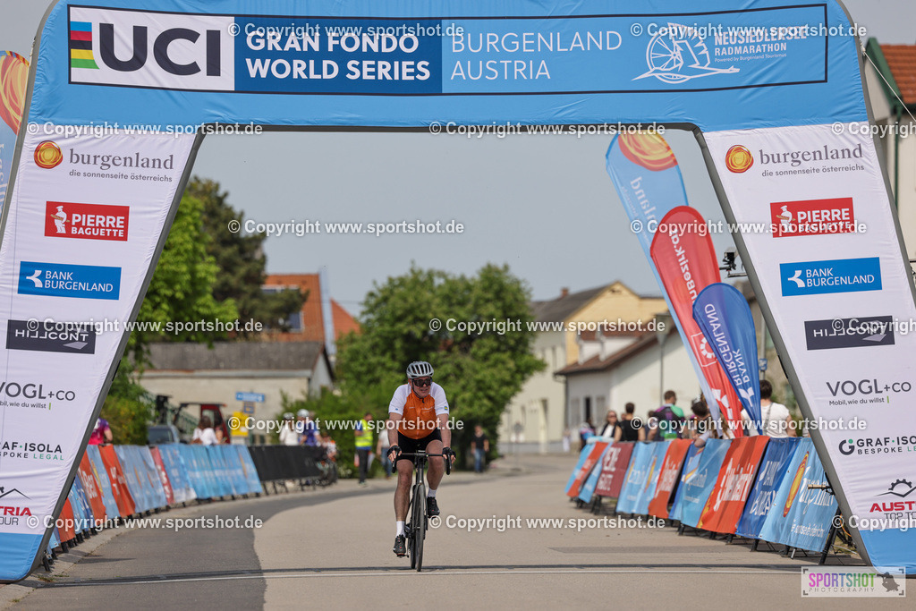 VJ__9732 | Neusiedlersee Radmarathon 2026@sportshot_your_pictrs #yourpictures#roadtowm2029 #nrm #neusiedlerseeradmarathon #neusiedlersee #neusiedlerseetourismus #burgenland #mörbisch #nrm26 #burgenlandtourismus #voglundco #poweredbyburgenlandtourismus #radsport #rad #marathon #ucigranfondo #visitburgenland #ucigranfondoworldseries