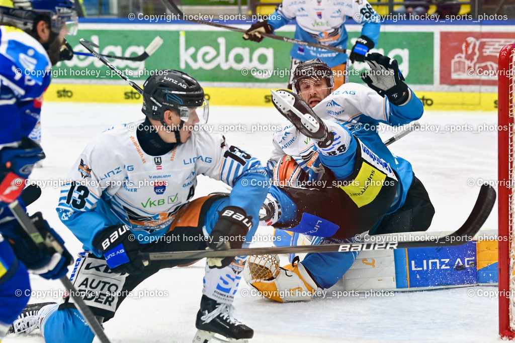 EC IDM WÄRMEPUMPEN VSV vs. Steinbach Black Wings Linz | #13 Gerd Kragl lack Wings Linz, #88 Yohann Auvitu Black Wings Linz, #32 Rasmus Tirronen Black Wings Linz, EC IDM WÄRMEPUMPEN VSV vs. Steinbach Black Wings Linz, EC IDM WÄRMEPUMPEN VSV vs. Steinbach Black Wings Linz am 04.03.2026 in Villach (Stadthalle Villach), Austria, (Photo by Bernd Stefan)