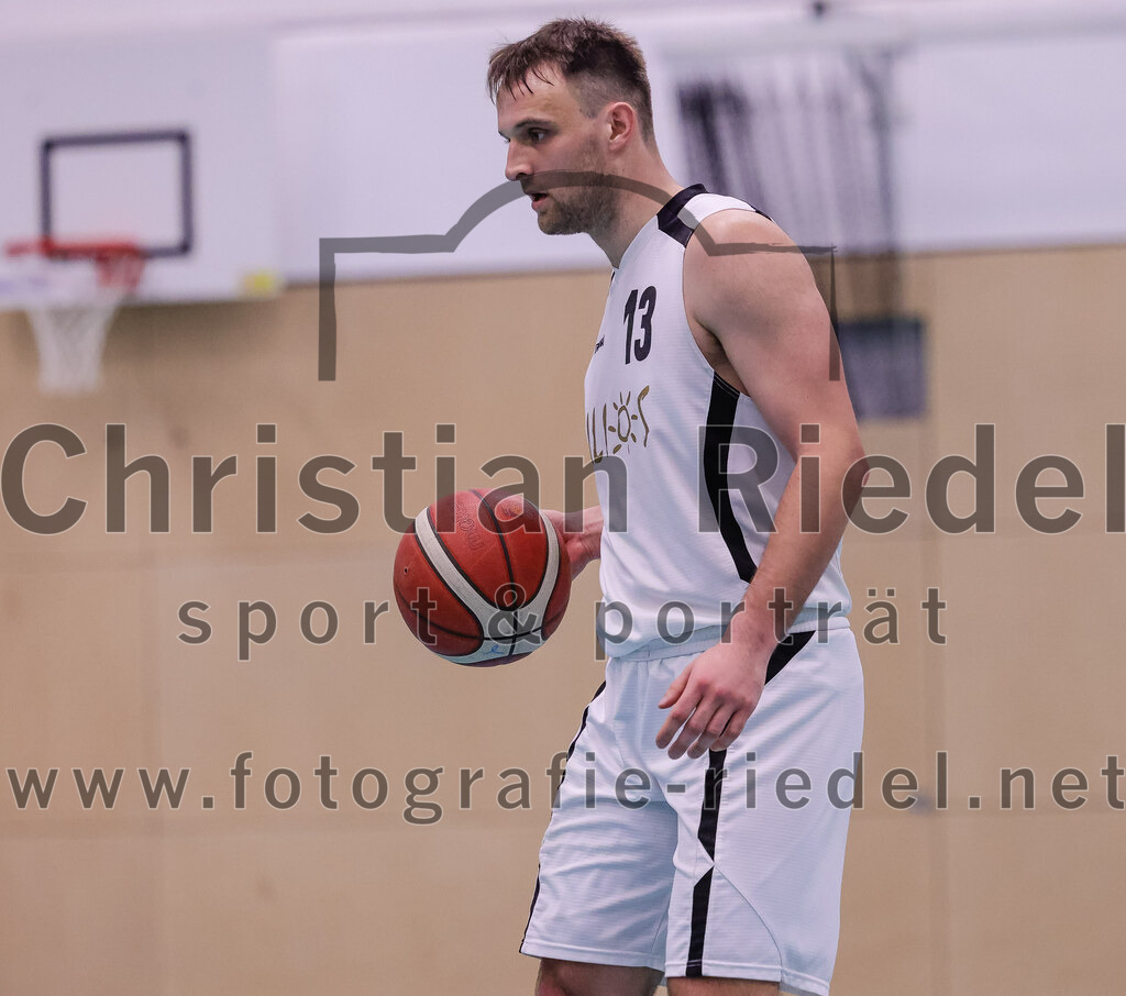 2026-01-31_017_TSV_Vaterstetten_gegen_TS_Herzogenaurach | Vaterstetten, Deutschland, 31.01.2026:Basketball, 2. Regionalliga Süd 2025 / 2026, 14. Spieltag, TSV Vaterstetten gegen TS Herzogenaurach, Endergebnis: 71:70K. Huber (TSV Vaterstetten, #13)Foto: Christian Riedel / fotografie-riedel.net