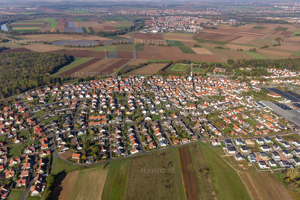 Luftbild: Ortsansicht aus Südosten in Röthlein im Bundesland Bayern in Deutschland. Foto: IMG_119632.jpg vom 26.10.2019 durch Werner Riehm/FLY-FOTO.de